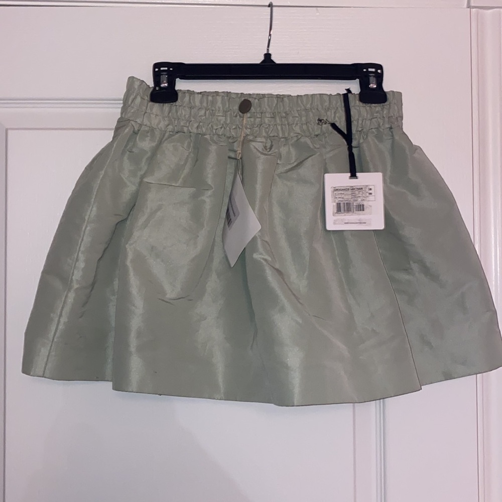 Red Valentino mini mint coloured skirt NWT! Retails 600$+ (HAS DEFECTS SEE PICS)